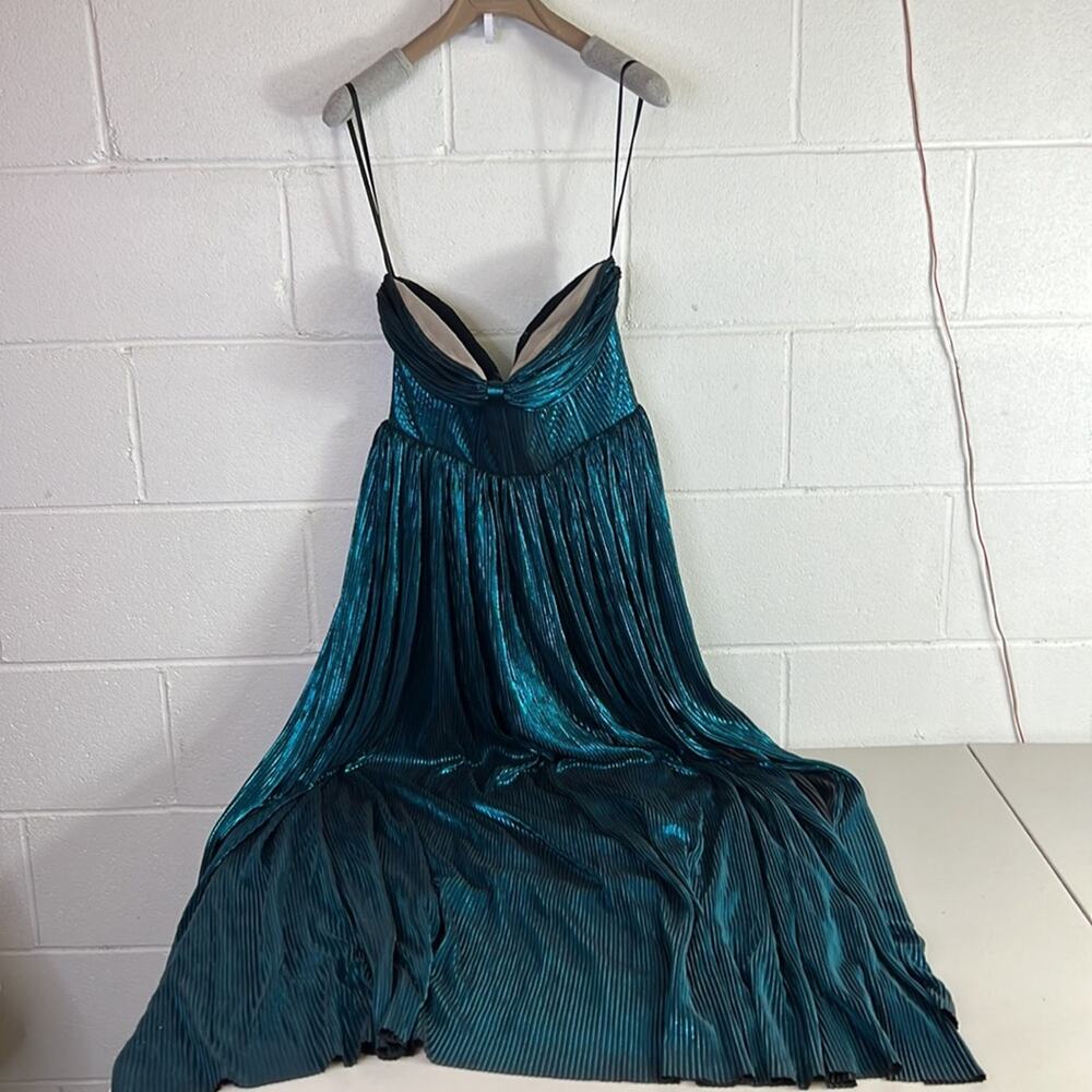 Sz Large L Bronx & Banco
Florence Gown Strapless Teal/blue Metallic pleated - Picture 3 of 9